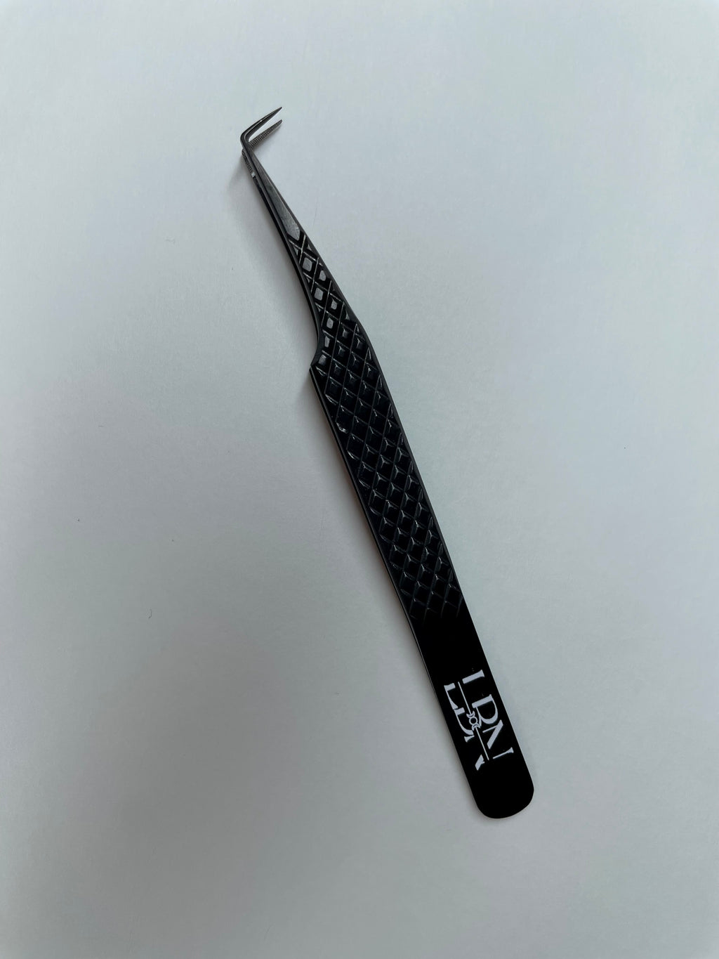 90 Degree Volume Tweezer (Charcoal Black Collection)