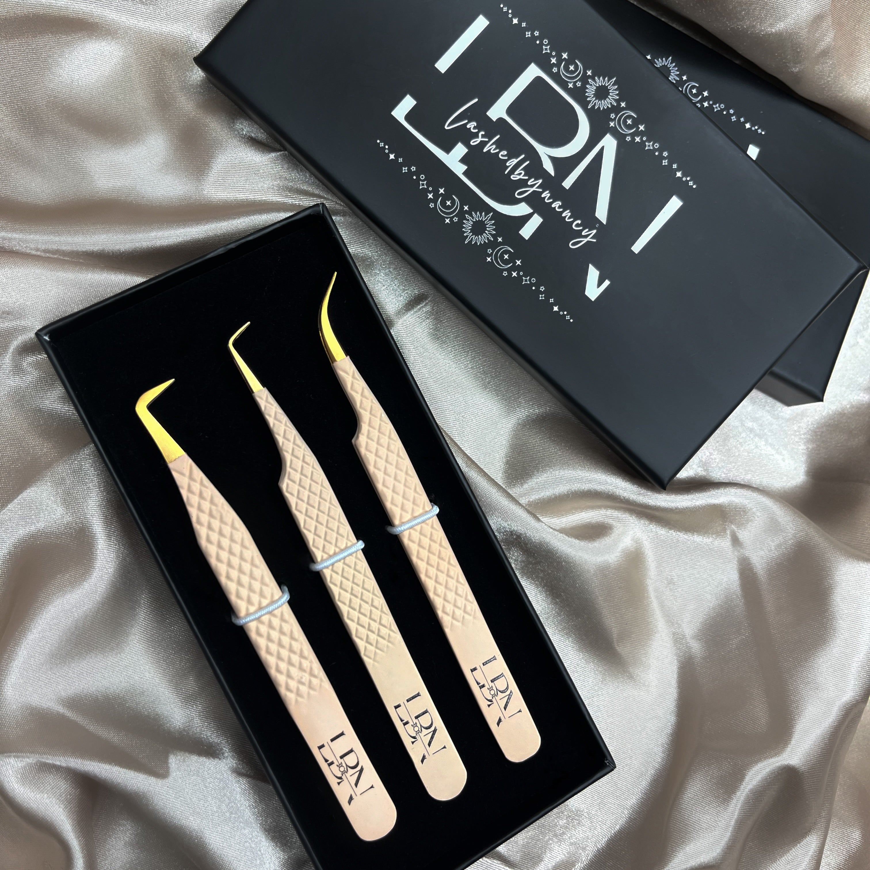 Cream Collection Tweezer Bundle