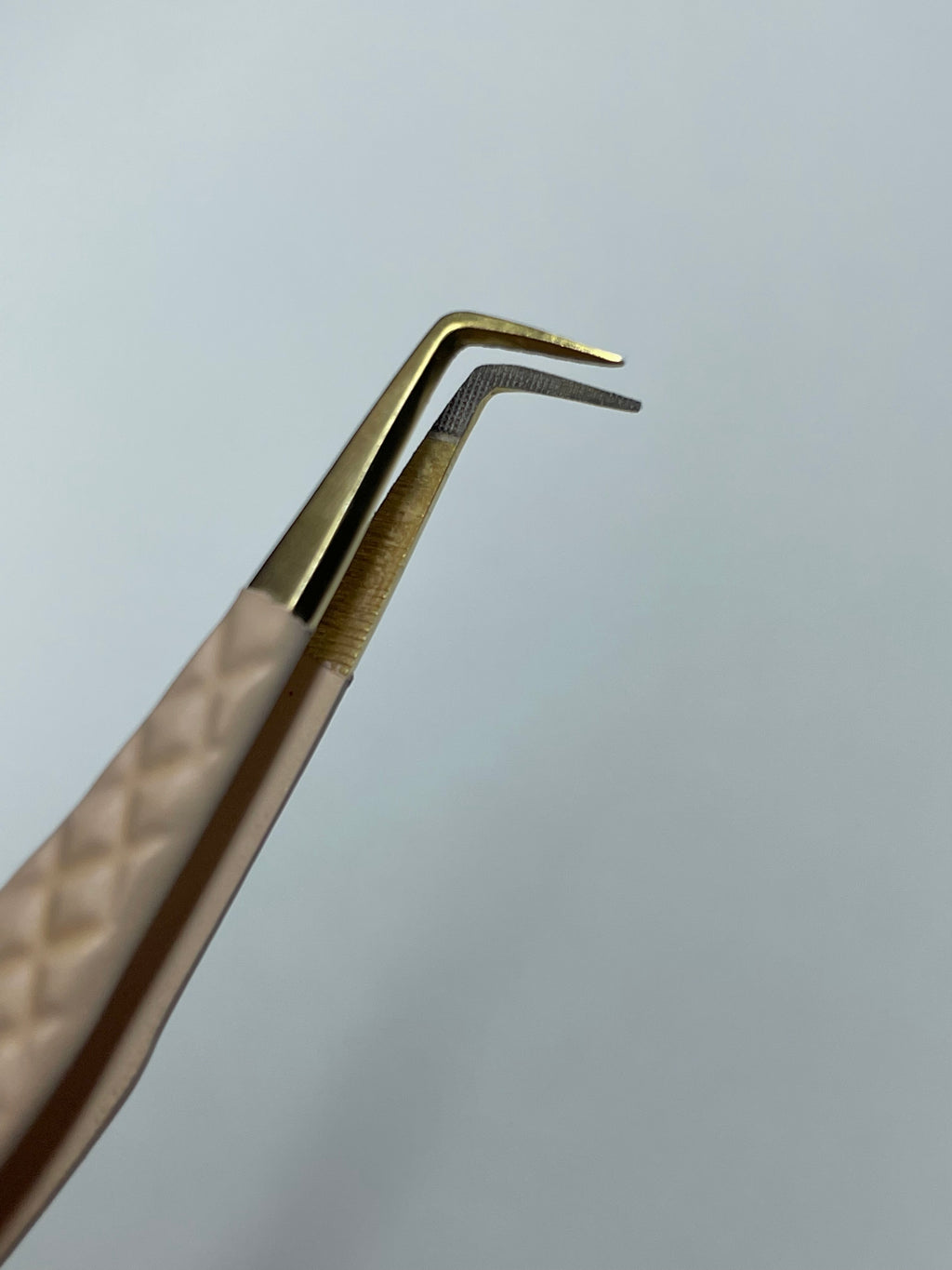 90 Degree Volume Tweezer (Cream Collection)